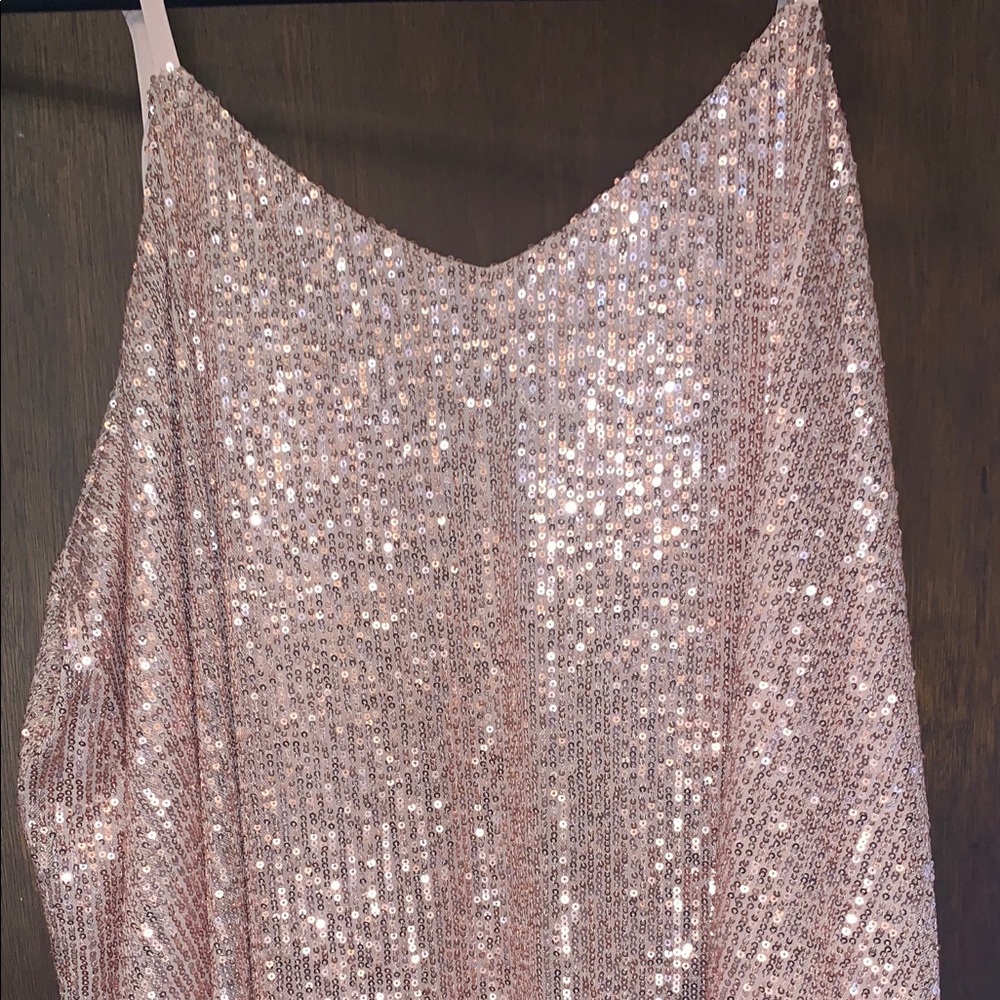 Torrid adjustable strap sequin tank new with tags, light blush pink color